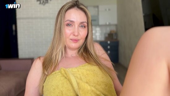 Русская мачеха - лучший репетитор... покажет где влагалище, а где клитор